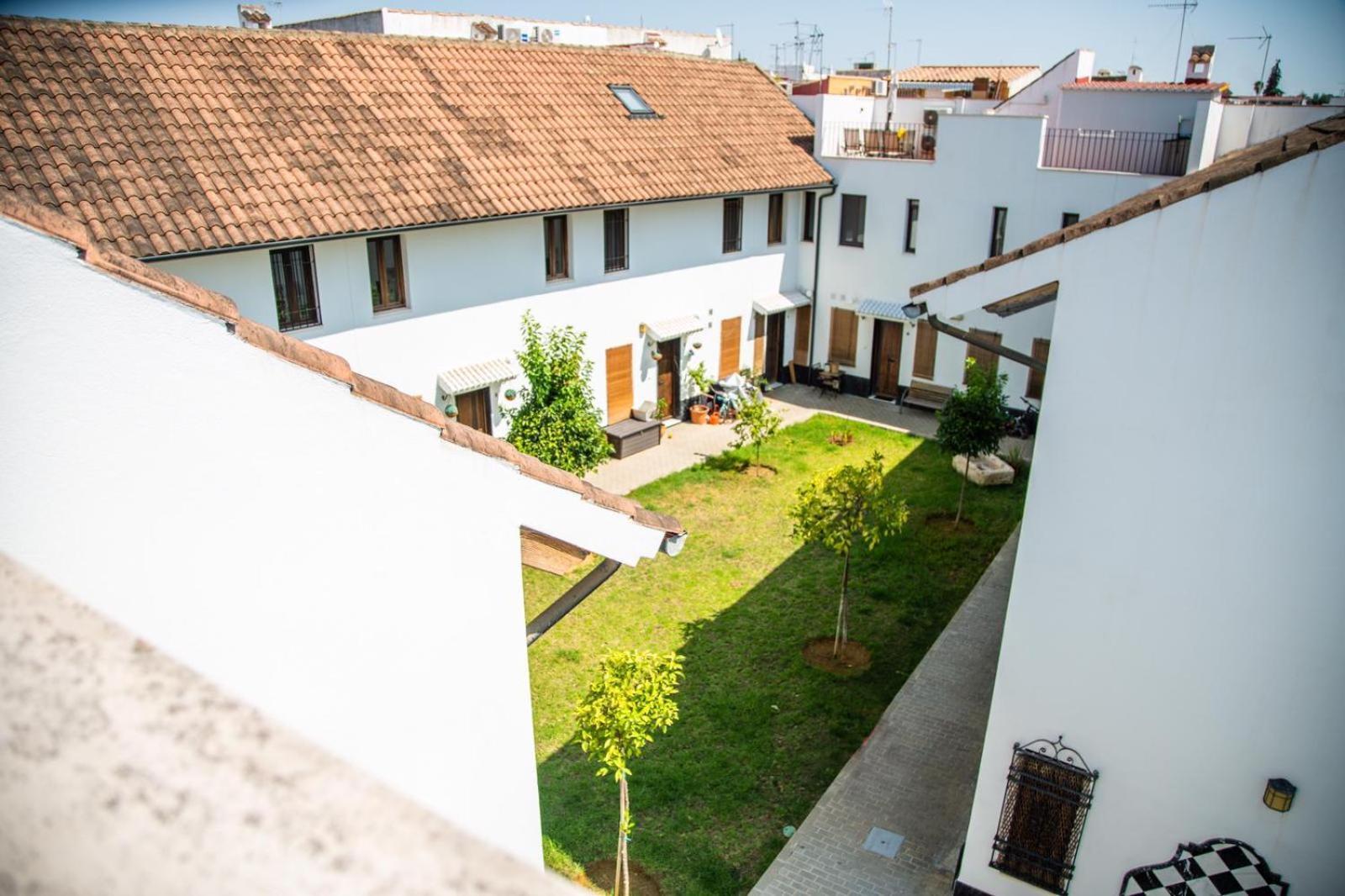 Los Patios De San Lorenzo Con Parking Córdoba Exteriör bild